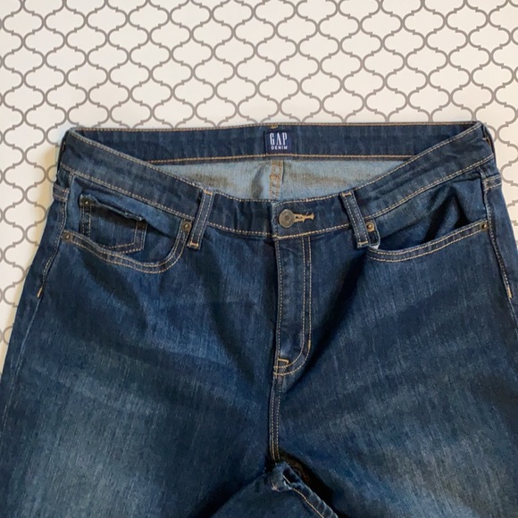 Gap Perfect boot mid rise in Dark Indigo. Size 30 R - Picture 3 of 9